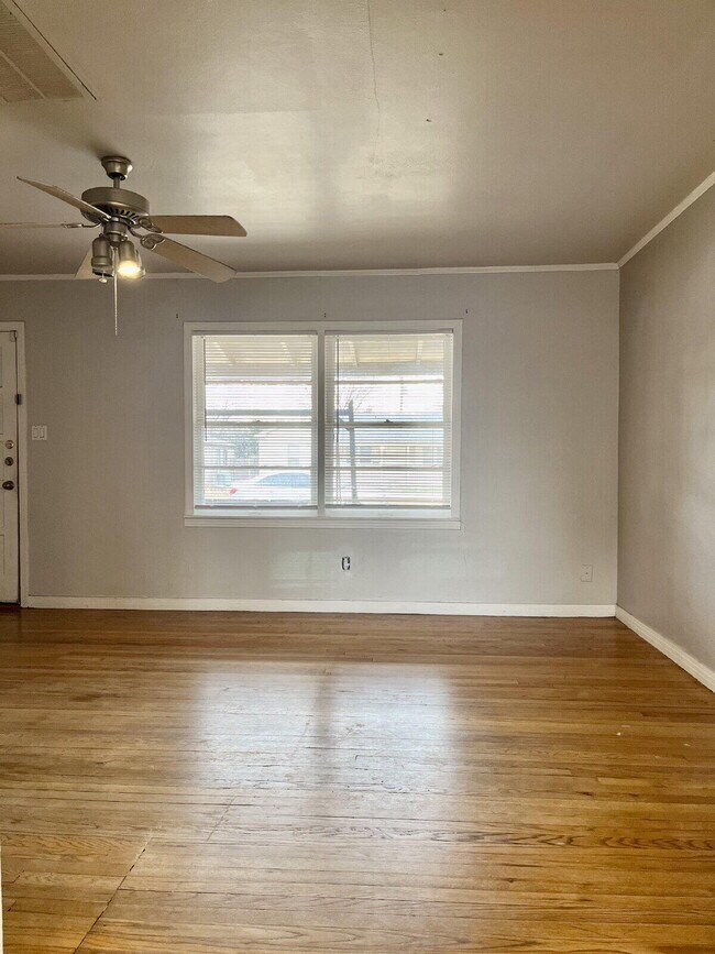 Building Photo - 3414 24th St