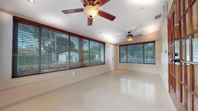 Building Photo - 3770 SW 1st St