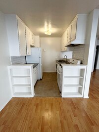 Building Photo - 1538 Detroit St