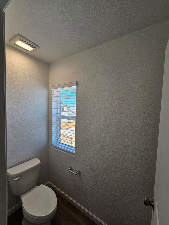 Building Photo - FURNISHED! Brand New 3 Bedroom, 2.5 Bath H...