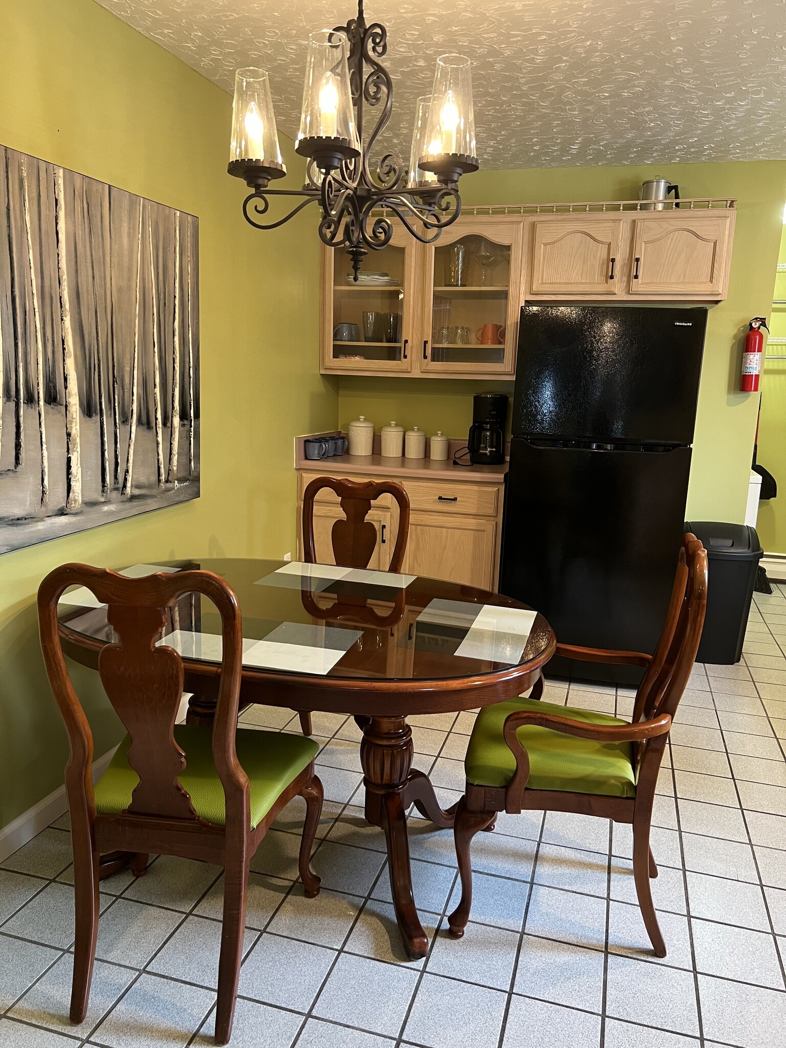 Coffee Bar- Dining Area - 327 Myers Ave