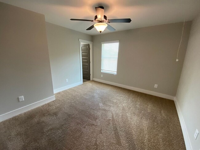 Building Photo - PRE-LEASING FOR AUGUST 10TH, 2026! NEW CONSTRUCTION!