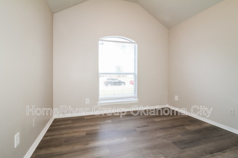 Building Photo - 3905 Penny Dr