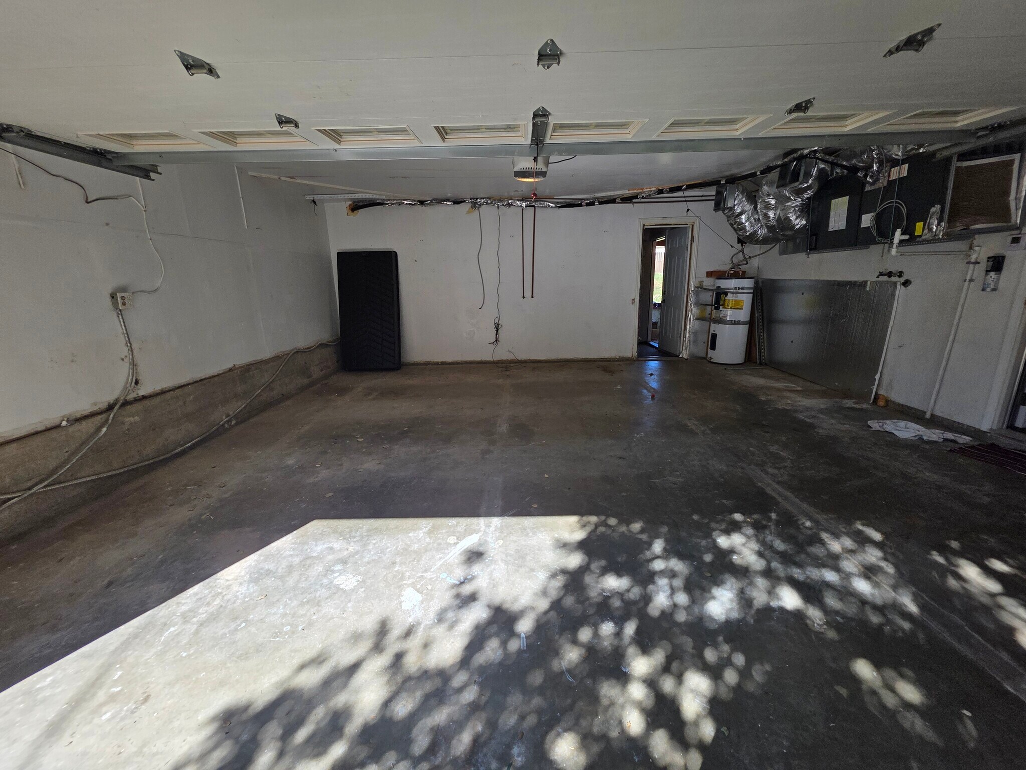 Building Photo - 23247 Raymond St