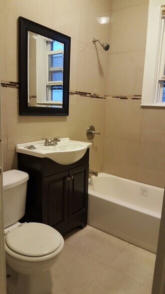 Building Photo - 37 Highland Ave