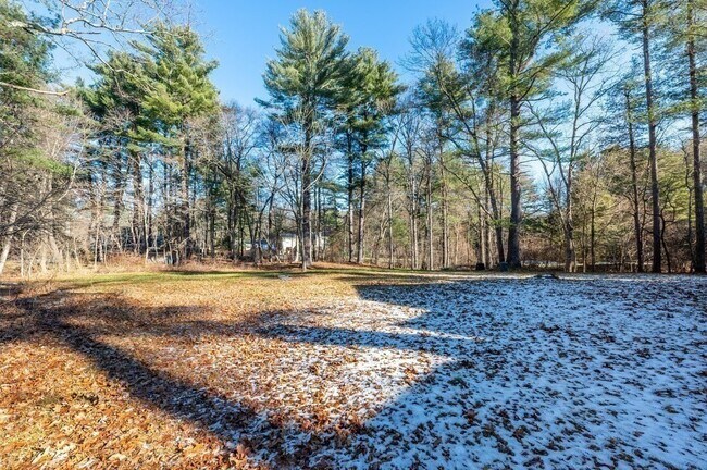 Building Photo - 250 Hudson Rd