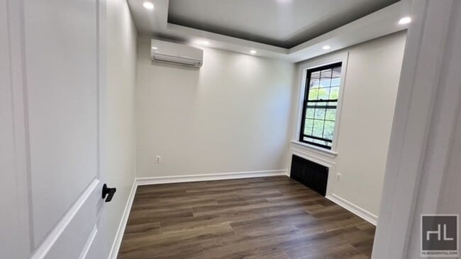 Building Photo - EAST 55th STREET