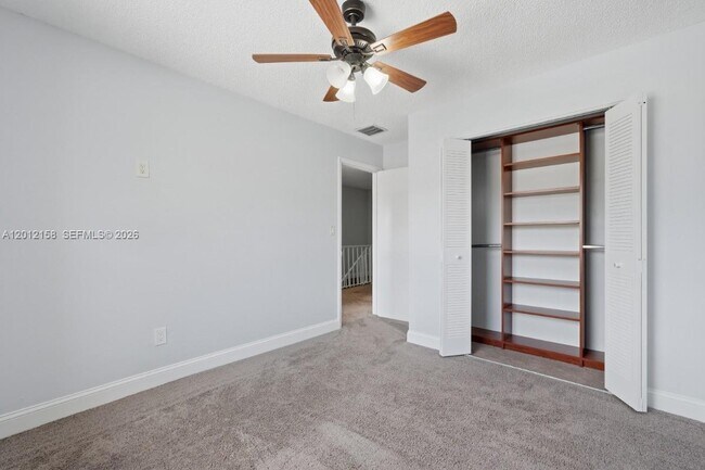 Building Photo - 6656 SW 41st St