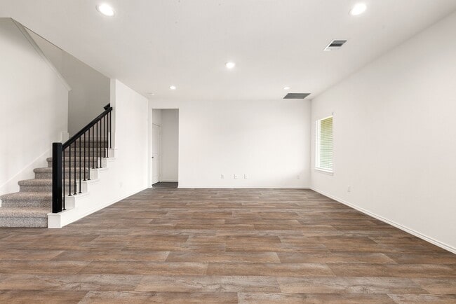 Building Photo - 3023 Sycamore Run Ln