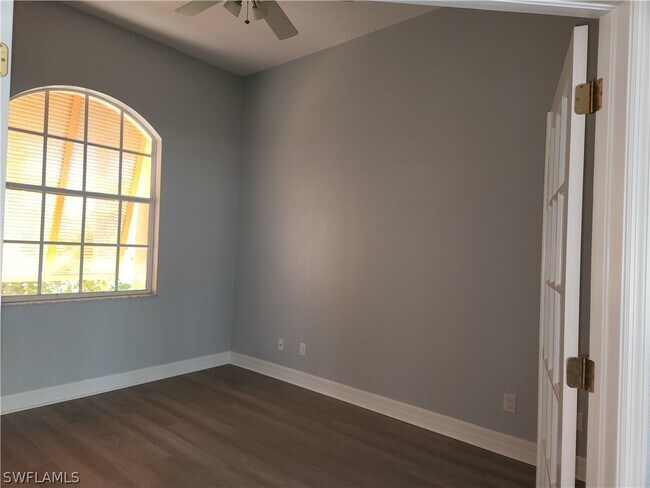 Building Photo - 3129 SW 26th Pl