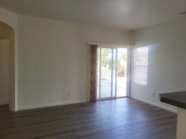 Building Photo - 9955 Sandhaven Ct