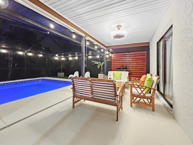 Building Photo - 11402 Suncreek Pl