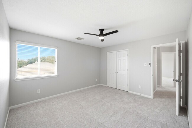 Building Photo - 21331 Bella Mountain Dr