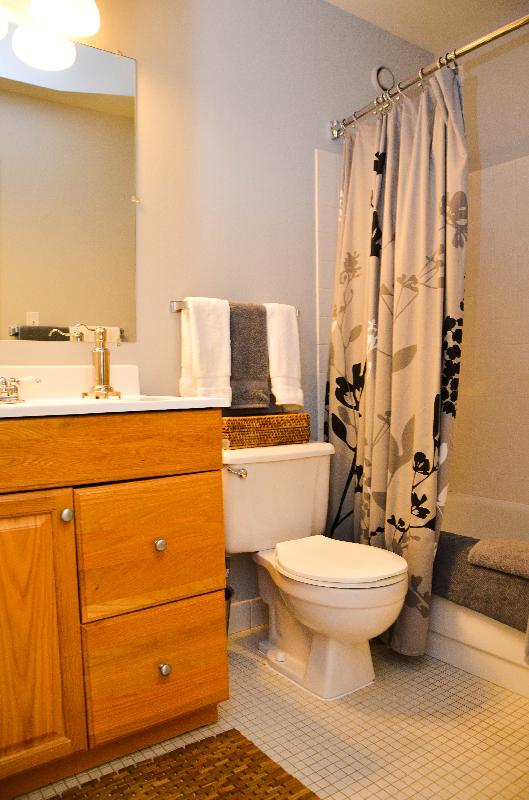 Primary Photo - 326 W Illinois St