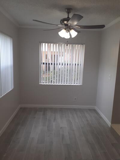 Building Photo - 9999 Summerbreeze Dr