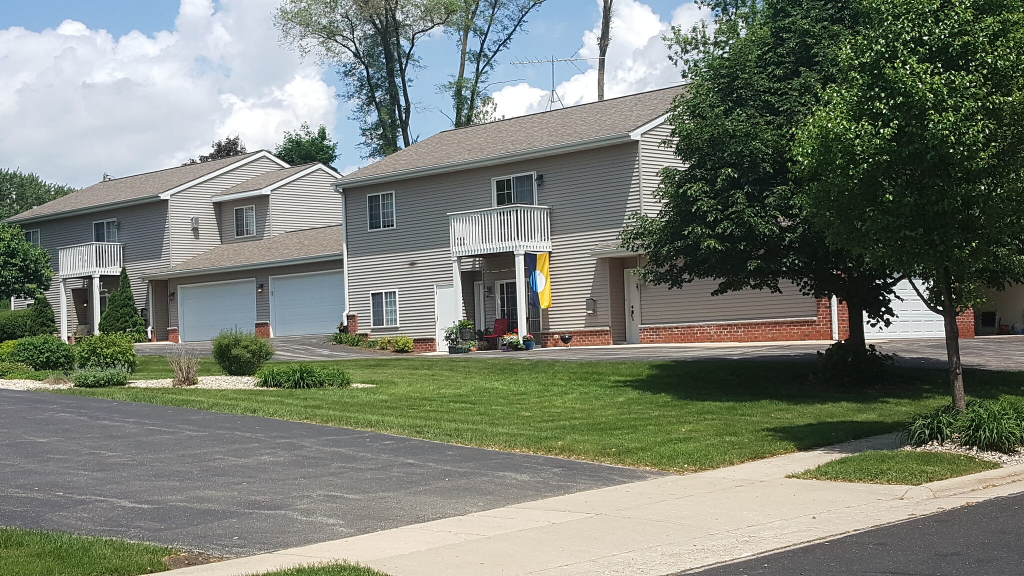 Building Photo - 919 Pope Street