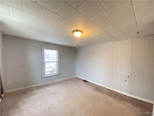 Building Photo - 3 Glenwood Ave