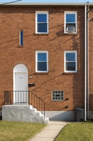 Building Photo - 1019 Red Lion Rd
