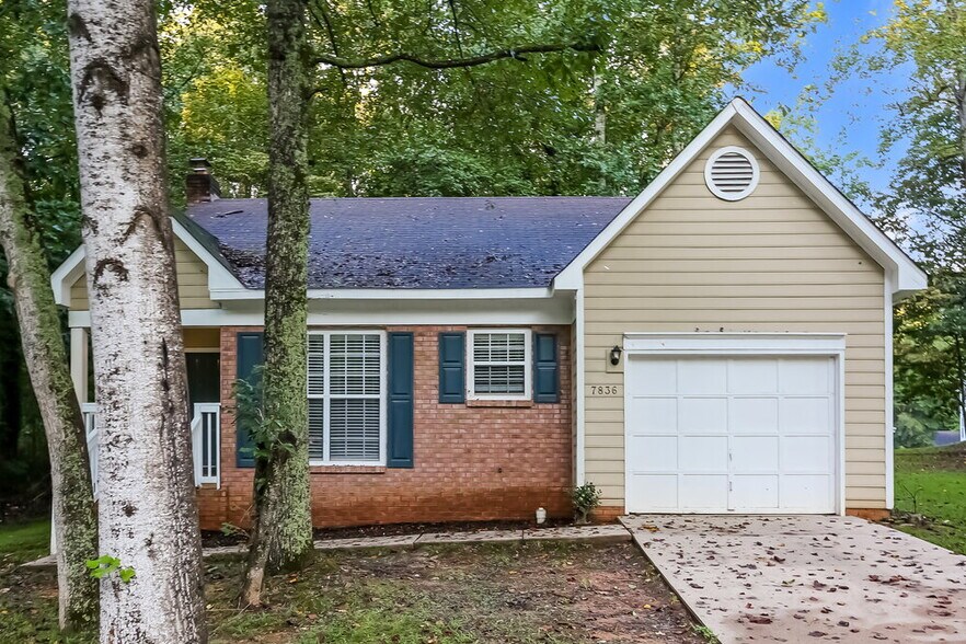Primary Photo - 7836 Pelican Ct
