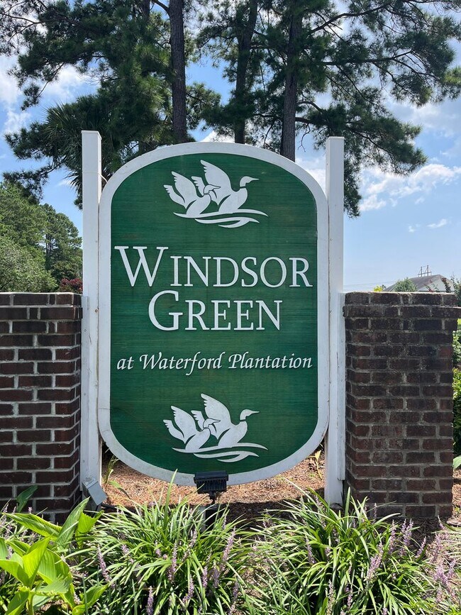 Building Photo - ONE MONTH FREE with a sixteen-month lease. Two Bedroom, Furnished Condo in Windsor Green in Carol...