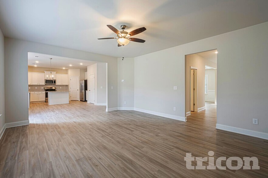 Building Photo - 204 Margrave Dr