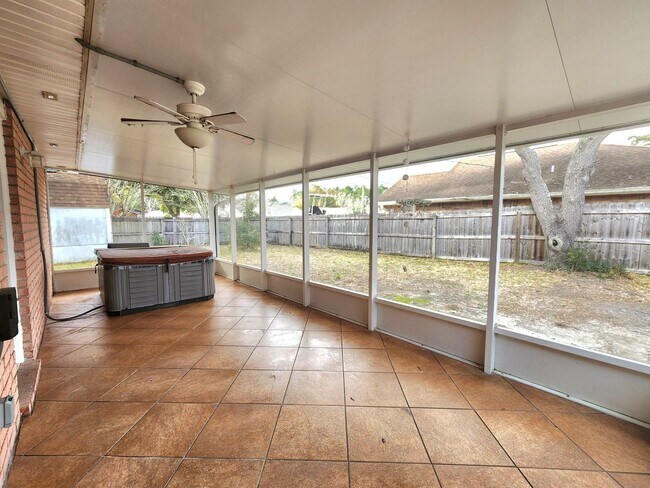 Building Photo - 3314 Marion Oaks Way