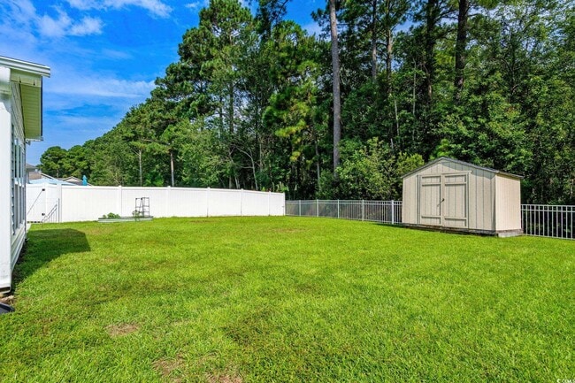 Building Photo - 733 Old Castle Loop Rd