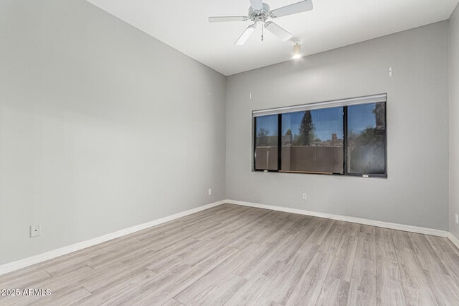 Building Photo - 16107 E Emerald Dr