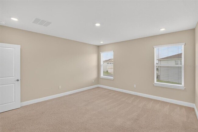 Building Photo - 2546 Warren Acrs Blvd