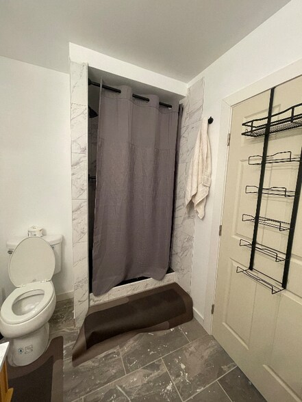 Building Photo - 7384 S Susquehanna Trail