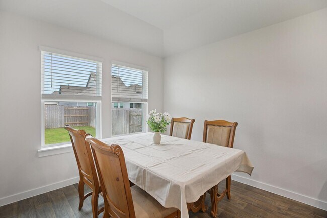 Building Photo - 109 Netherland St