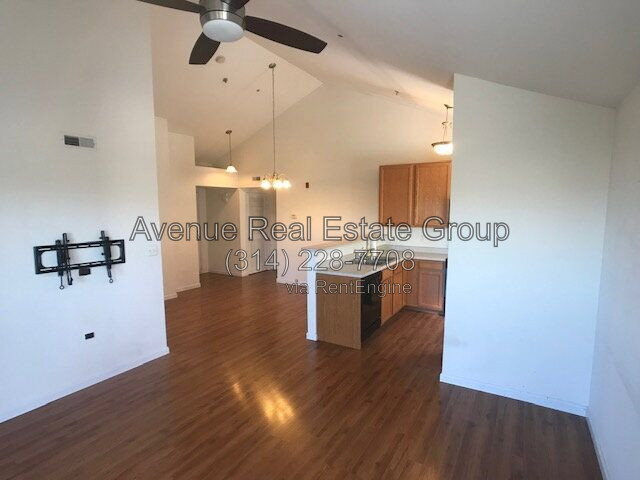 Building Photo - 11300 Spring Creek Ln