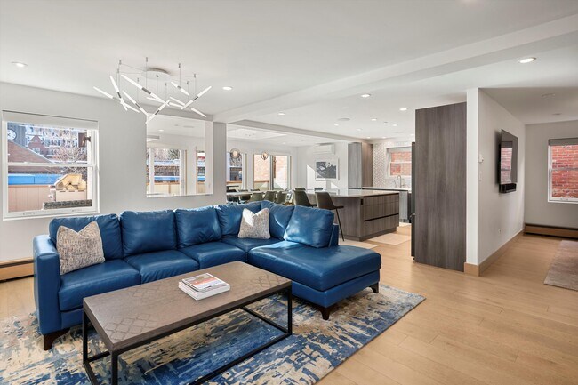 Building Photo - 447 E Cooper Ave