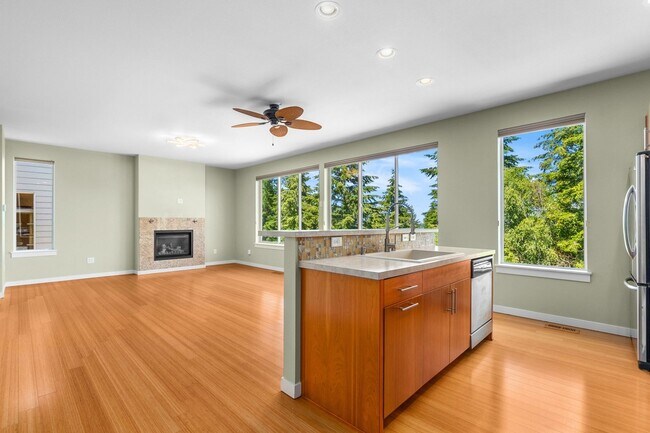 Building Photo - Charming 3BR House in Tumwater