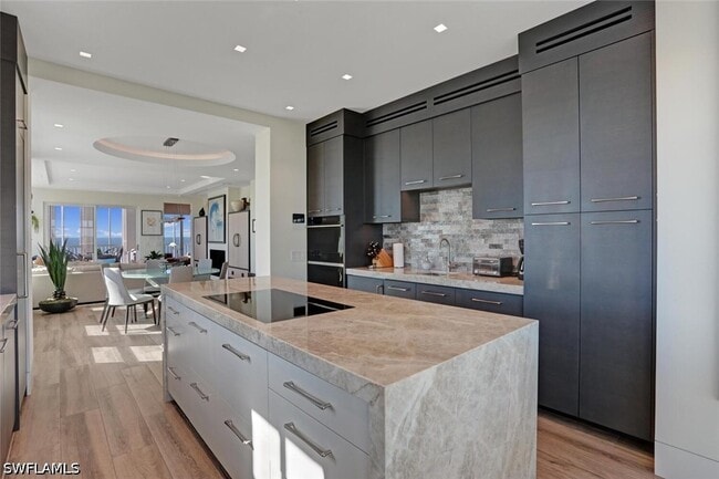 Building Photo - 255 Barefoot Beach Blvd