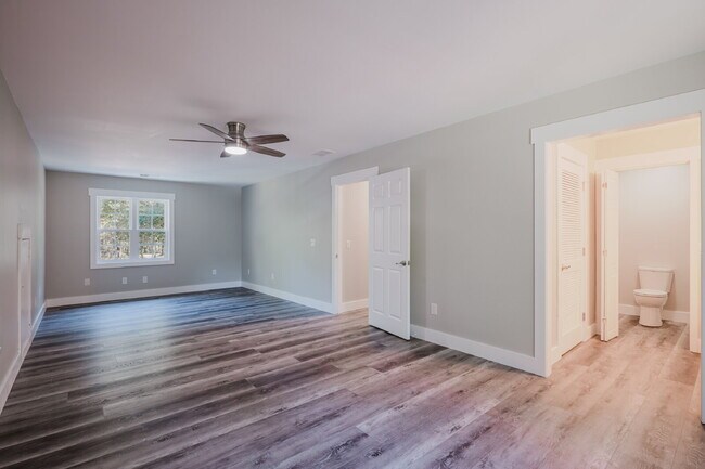 Building Photo - Secluded Four Bedroom Home on Seven Acres in Midway Farms!