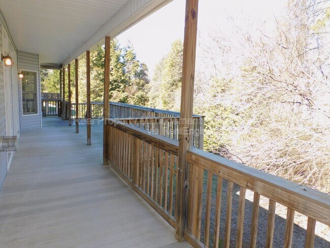 Building Photo - 4108 Stillbrook Ln