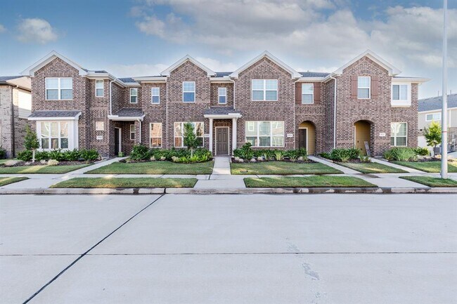 Primary Photo - 15838 Sundew Prairie Dr