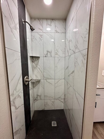 Building Photo - 1012 W 26th St