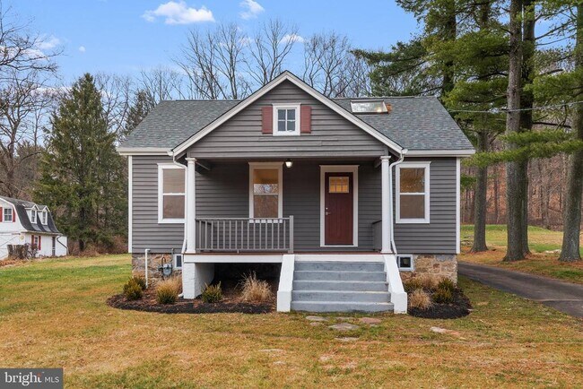 Building Photo - 2081 Durham Rd