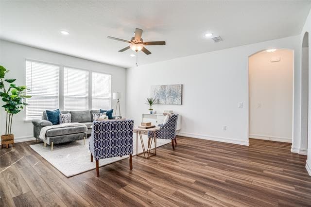 Building Photo - 4116 Adelaide Dr