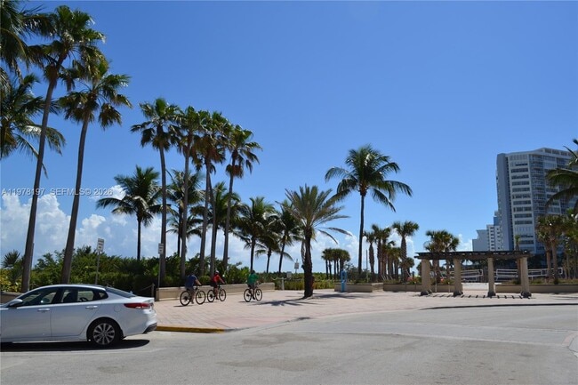 Building Photo - 300 74th St