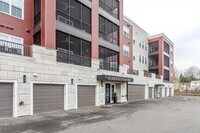 Building Photo - DGevol