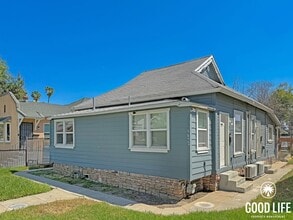 Building Photo - Brockton Ave