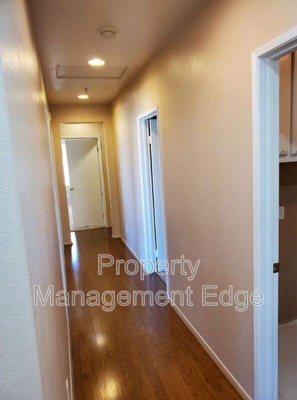 Building Photo - 41283 Ashton Cir