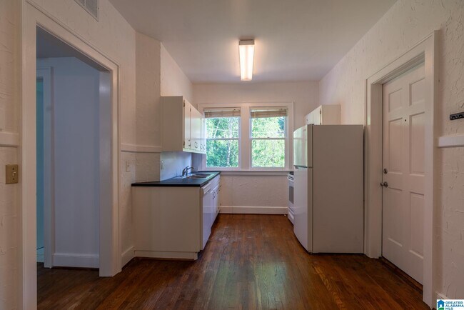 Building Photo - 3809 12th Ct S