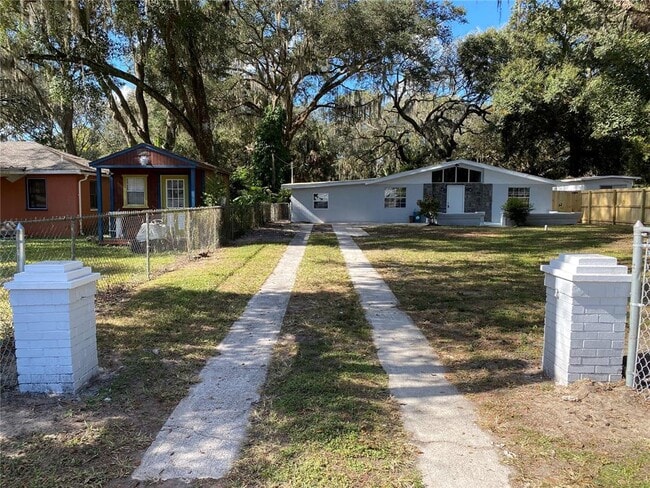 Building Photo - 4409 Plum St