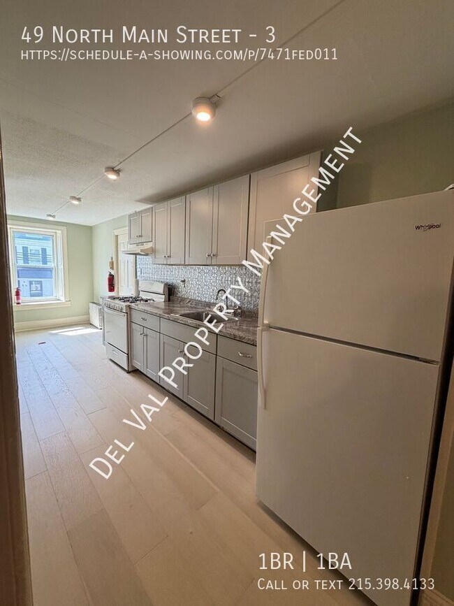 Building Photo - 49 N Main St