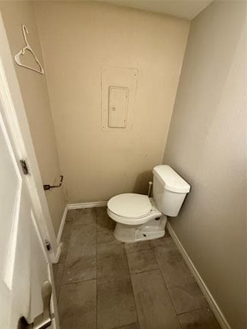 Building Photo - 7522 Holly Hill Dr