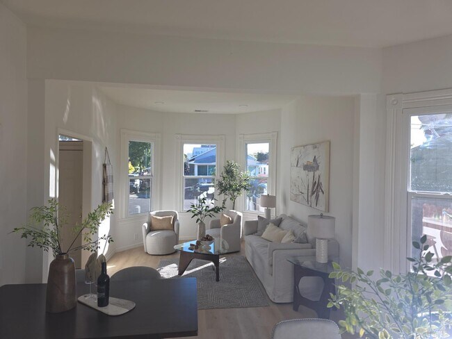 Building Photo - 317 Glenn St